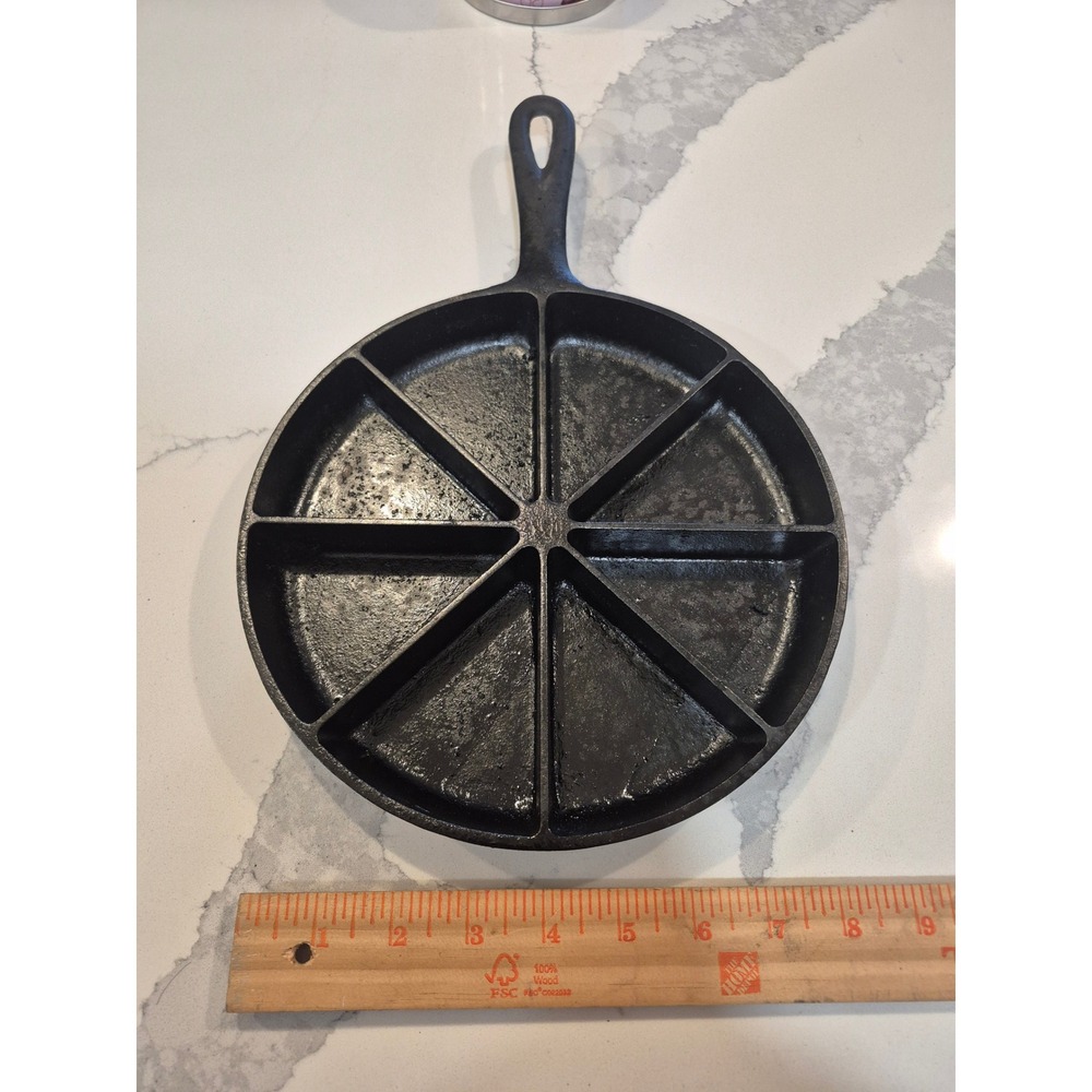 Vintage Lodge Cast Iron Cornbread Skillet 8 Wedge Pan Pat Pending 9 Inch Black